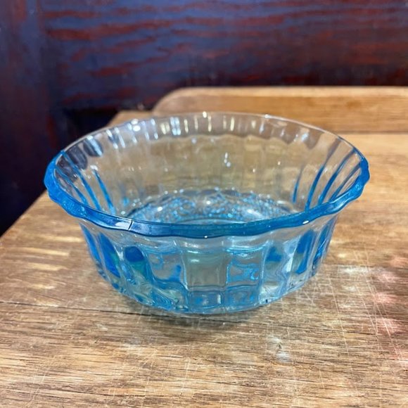 Set of 4 Studio Silversmiths Studio Everyday Renaissance Colours Glass Bowls - Picture 7 of 11